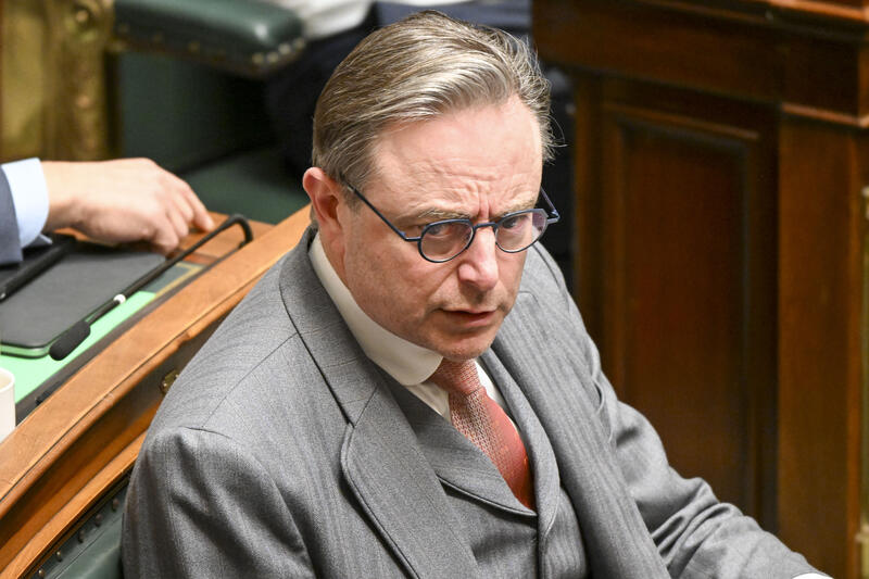 Plenary Session - Federal Parliament