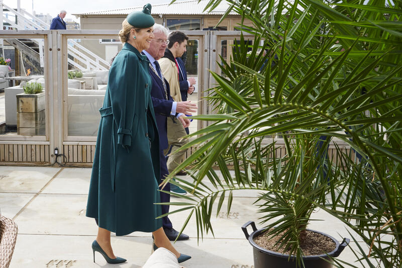 Queen Máxima opens renovated Scheveningen boulevard