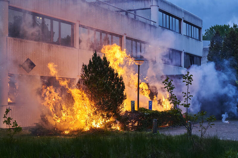Arson at anti-asylum protests in Loosdrecht