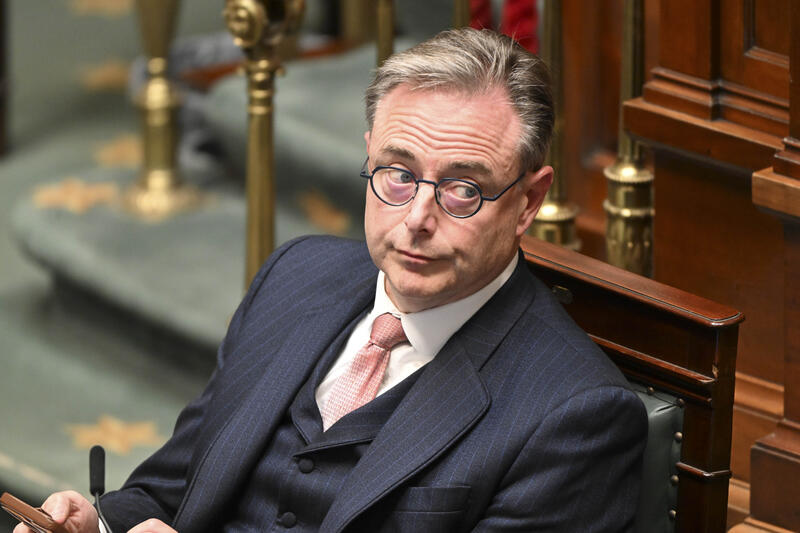 Plenary Session - Federal Parliament
