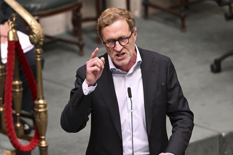 Plenary Session - Federal Parliament