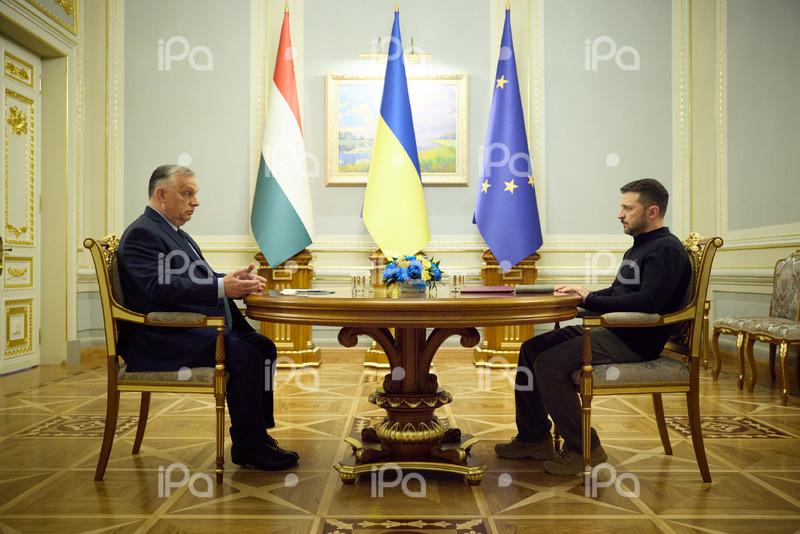 Zelensky vs. Orban - Conflict