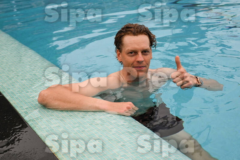 Jannik Sinner - Pool Fun Monaco